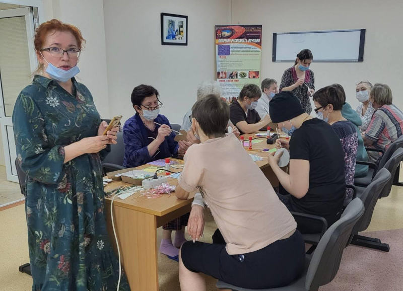 «Встречаем Пасху». Арт-терапия помогает онкобольным больницы в Ханты-Мансийске