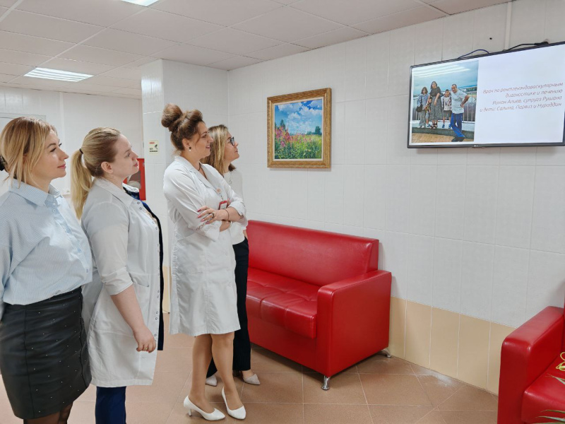 В кардиодиспансере открылась фотовыставка «Югра многодетная»