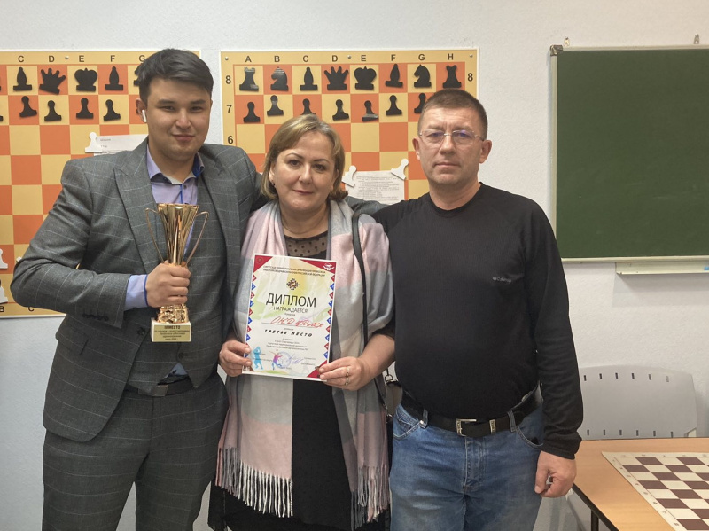 Команда окружного кардиодиспансера победила в соревнованиях по шахматам