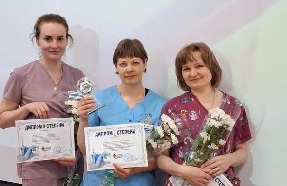 В БУ «Пыть-Яхская окружная клиническая больница» подвели итоги конкурса «Лучший вакцинатор» 