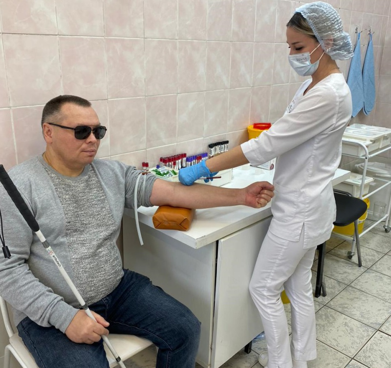 В городской поликлинике провели мероприятия, посвящённые месячнику «Белая трость»