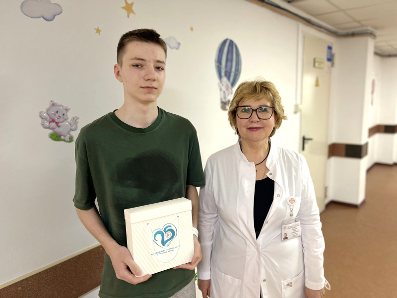 Рентгенхирурги кардиодиспансера выполнили операцию юноше в день его рождения