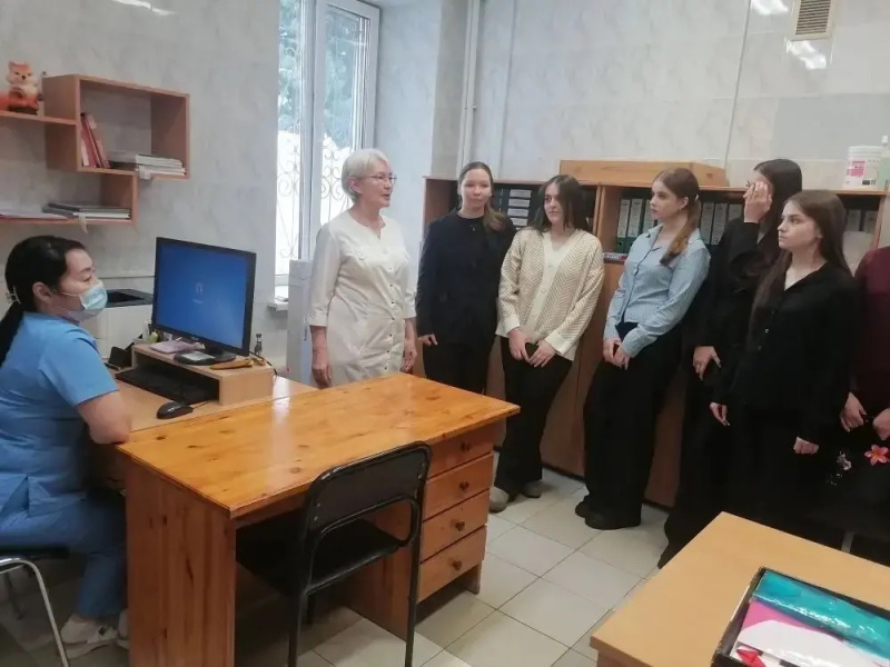 Привлечение медицинских специалистов: анализ мер и результатов