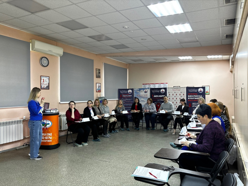 Прошел Круглый стол по оказанию социальной помощи ВИЧ больным
