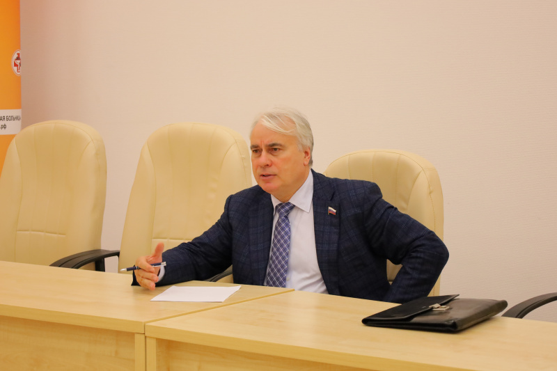 В Советской районной больнице побывал депутат Государственный Думы