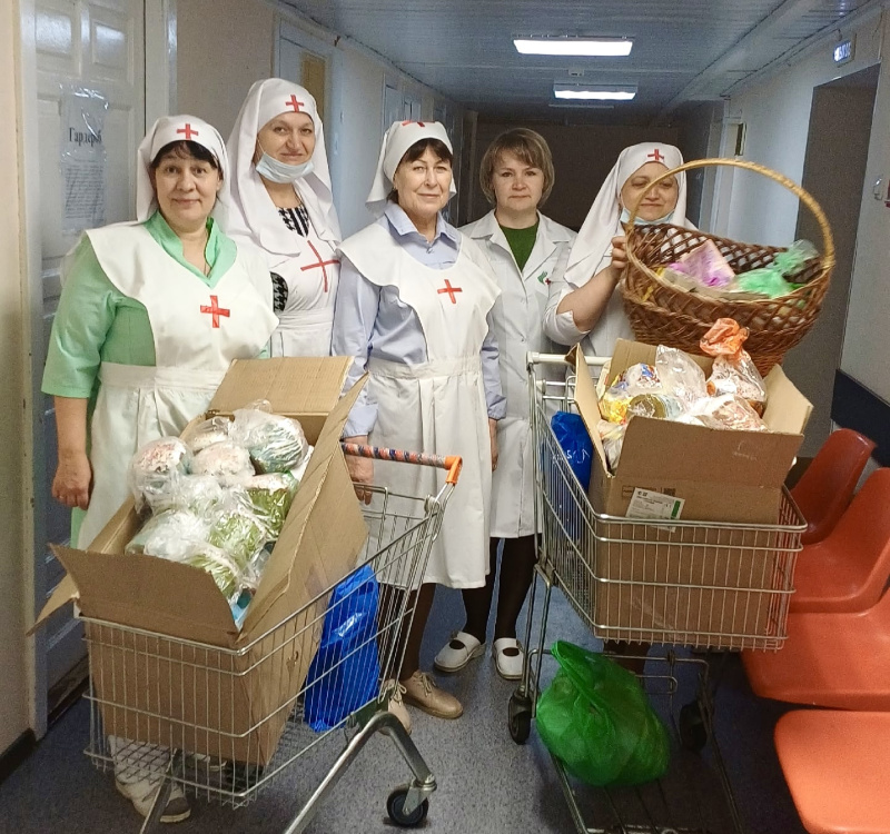 Сёстры милосердия больницы посетили пациентов стационара