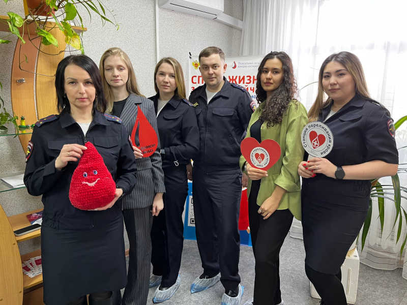Доноры в погонах сдали кровь