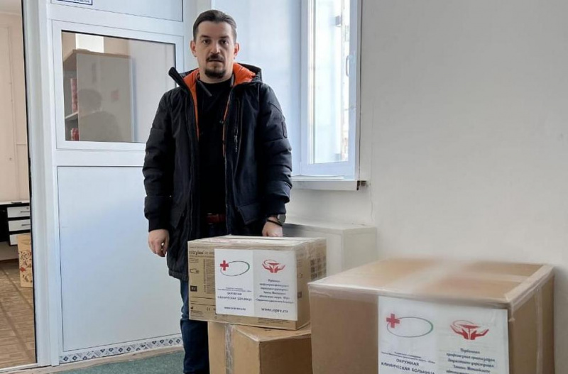 Профсоюзная организация окружной больницы Югры направила «Коробку добра - солдатам» в зону СВО