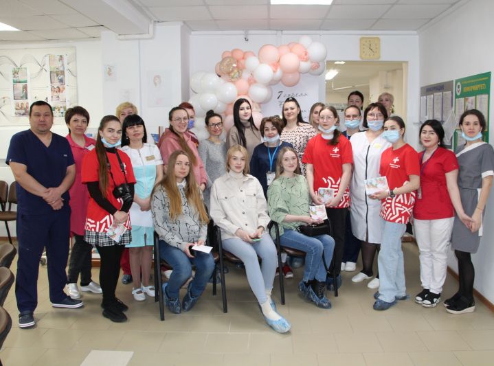 В День беременных особое внимание будущим мамам