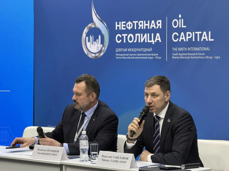 В Югре обсудили роль производственной медицины в сохранении профессионального здоровья работников ТЭК на форуме «Нефтяная столица»