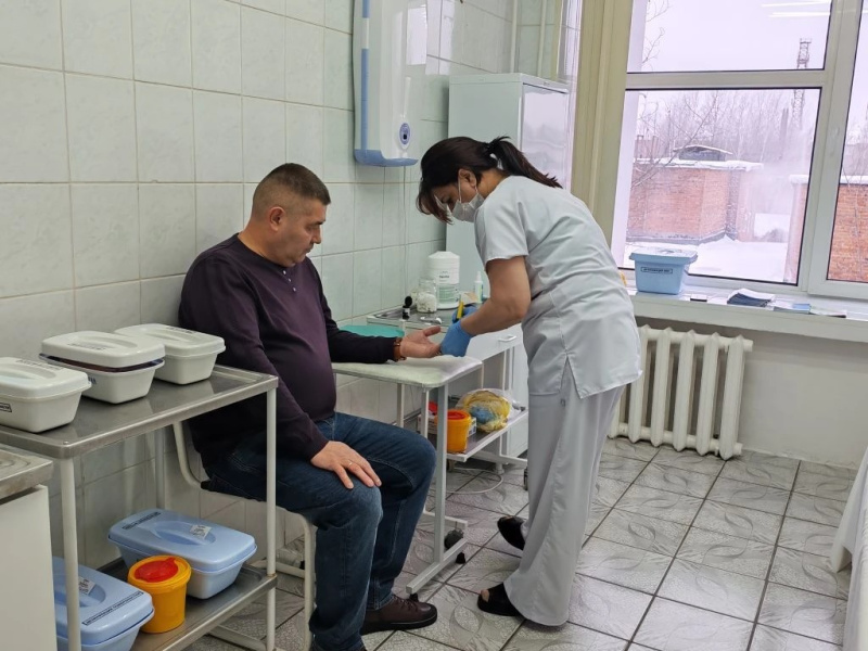 Лянторская городская больница провела акцию «Проверь свой сахар» для пациентов и сотрудников