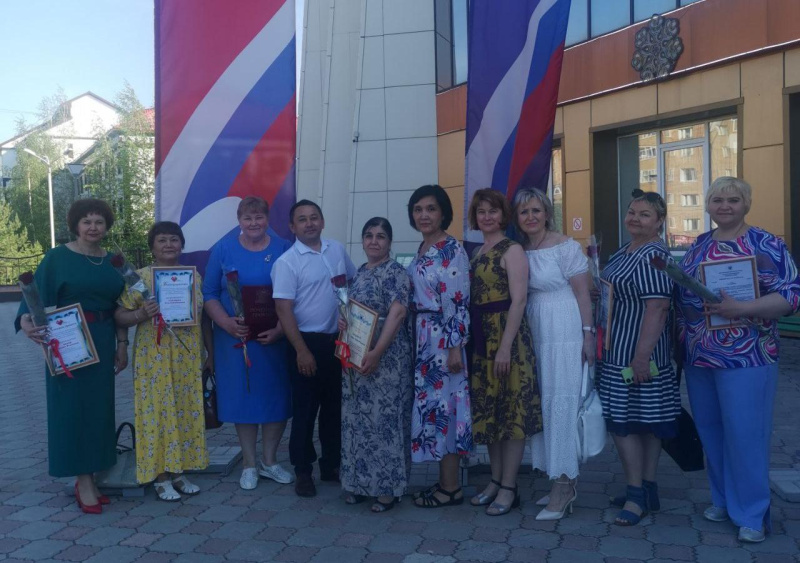 Благодарим вас за то, что служите благородному делу