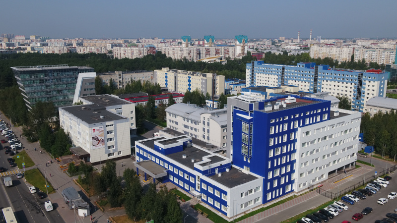 Новый метод лечения внедрили в свою практику врачи окружного центра колопроктологии 