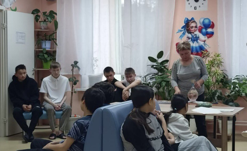Медики Лянторской детской поликлиники провели профилактическое занятие «Чистое поколение»