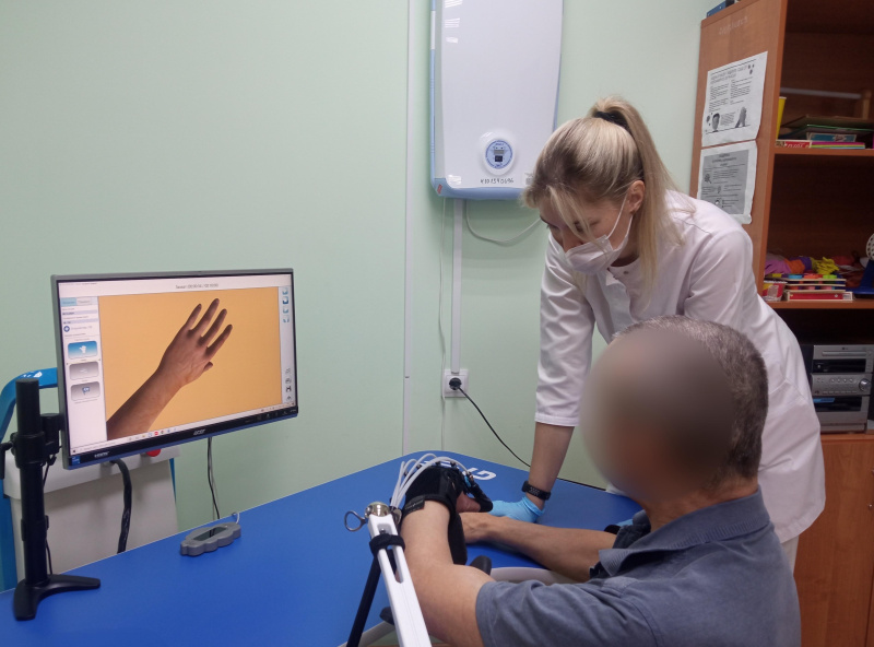 Реабилитацию необходимо начинать в первые сутки после инсульта