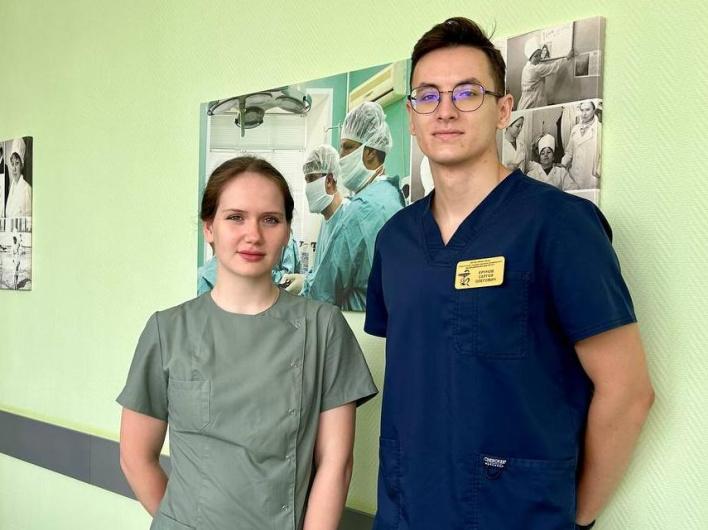 Молодая семья Еруновых - будущие врачи Советской больницы