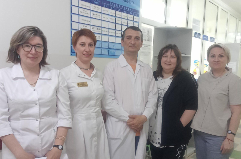 Врачи окружной больницы оказали методическую помощь врачам из района