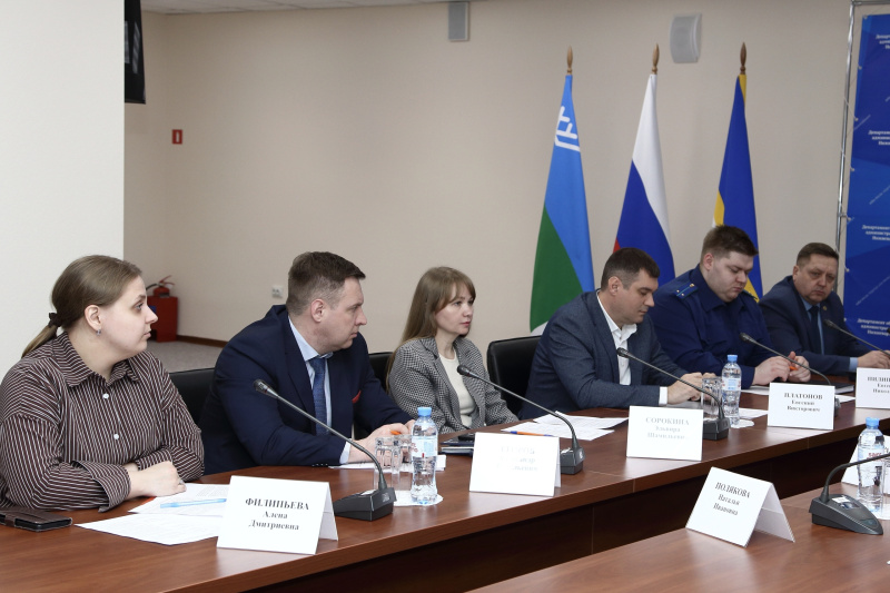 Диалог специалистов и родителей: профилактика рисков у несовершеннолетних