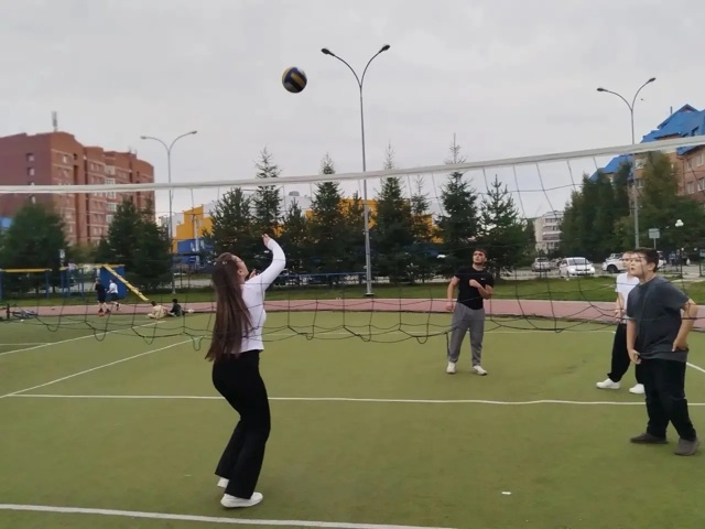 Коллектив детской поликлиники любит проводить время спортивно