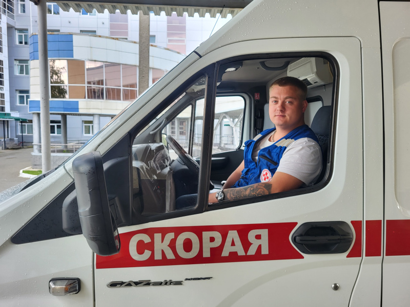 Автопарк отделения скорой медицинской помощи Югорска пополнился новым автомобилем