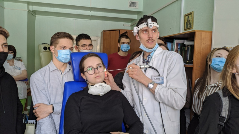    Звездной болезнью не страдаю