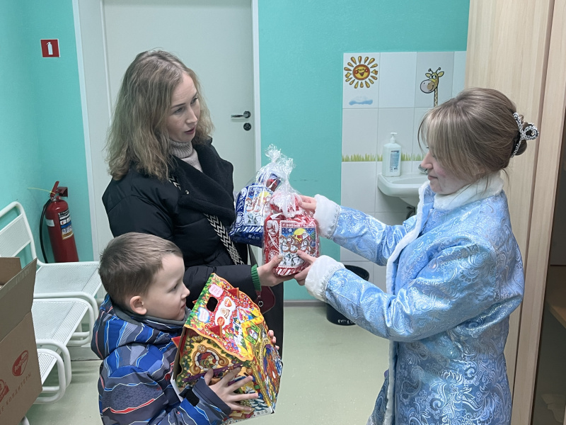 Новогодние подарки для детей участников СВО
