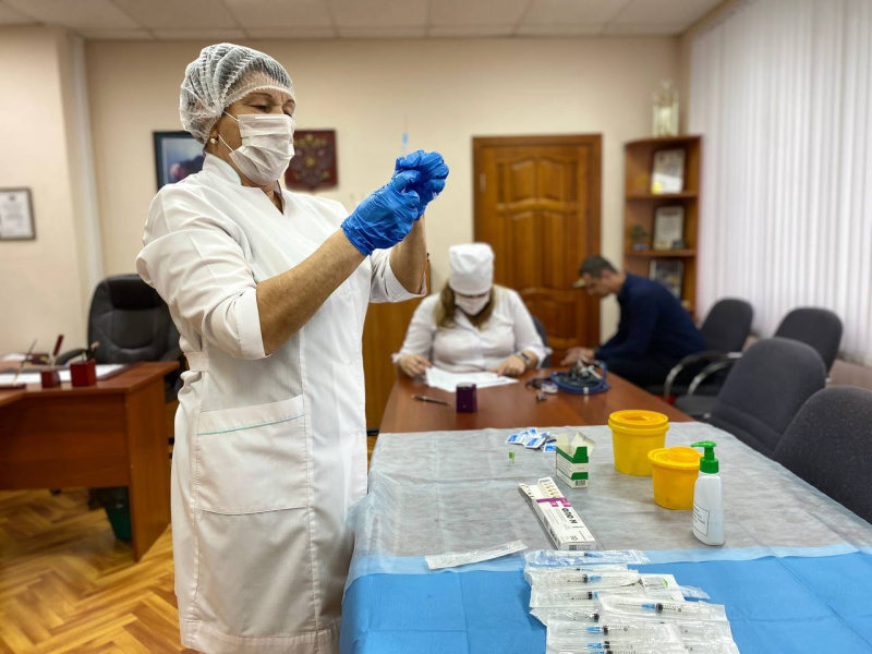 Предприятия и организации Лангепаса присоединяются к выездной вакцинации от гриппа