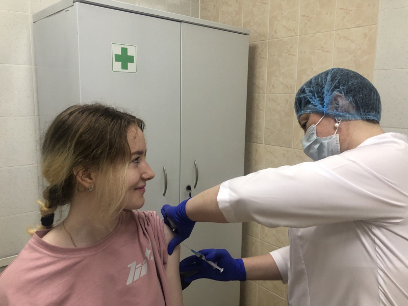 «Горячая линия» по вопросам вакцинации против гриппа в Нягани