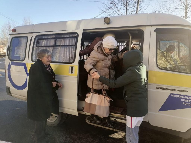 В Лянторской городской больнице продолжает работу социальное такси