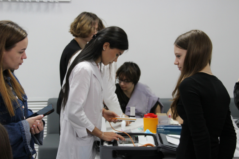 С целью формирования профессионального самоопределения, становления и развития личности