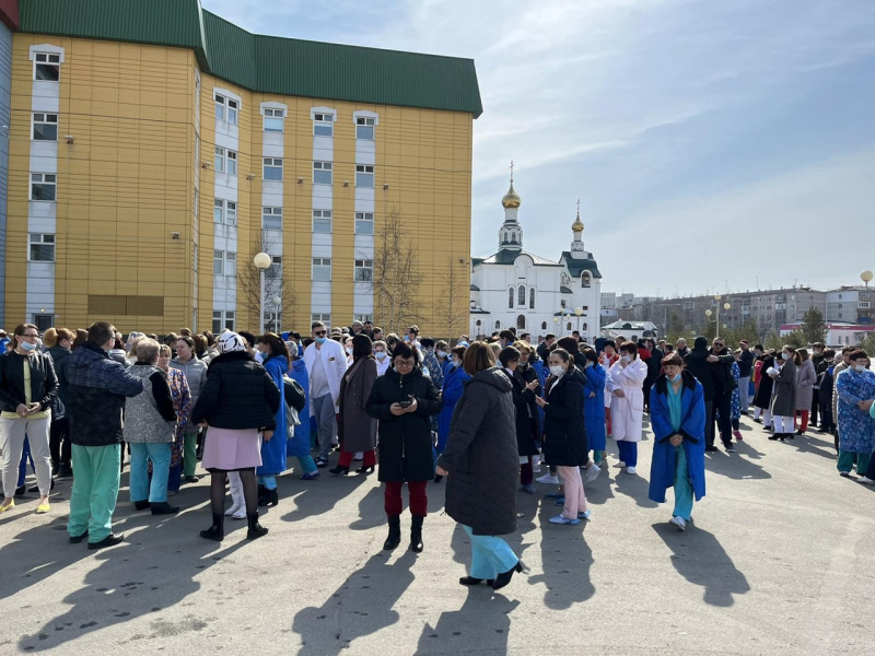 Учебная эвакуация в детской больнице Нижневартовска
