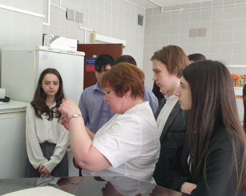 Профориентация школьников в медицину