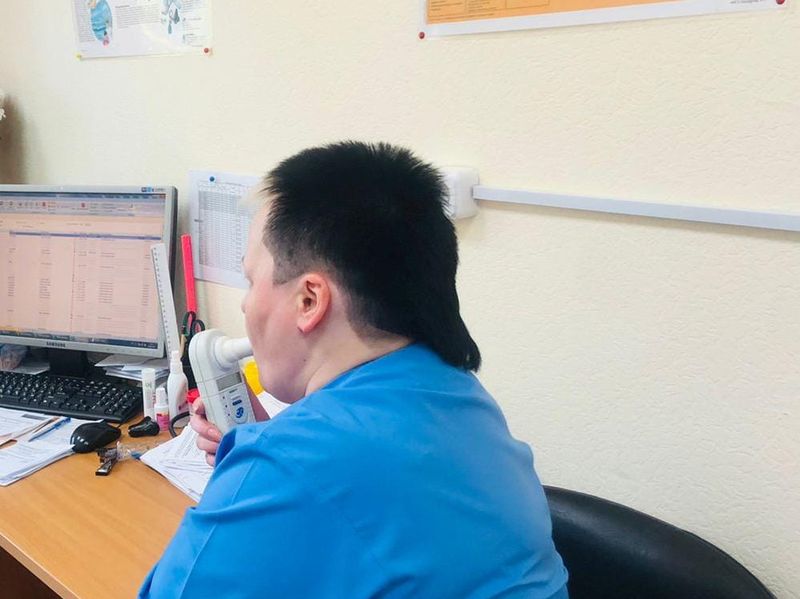 В Няганской городской поликлинике посчитали курильщиков и познакомили пациентов со специально разработанной системой постепенного отвыкания от табака