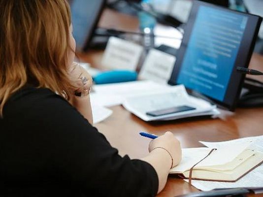 Врач противотуберкулезного диспансера приняла участие в онлайн-семинаре 