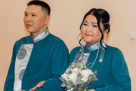 В Пыть-Яхской окружной клинической больнице стало больше на одну медицинскую семью