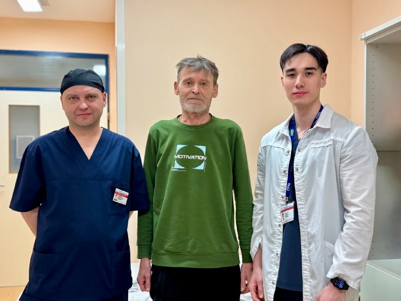 Сосудистые хирурги успешно провели операцию по устранению двух критических патологий, сохранив пациенту обе нижние конечности