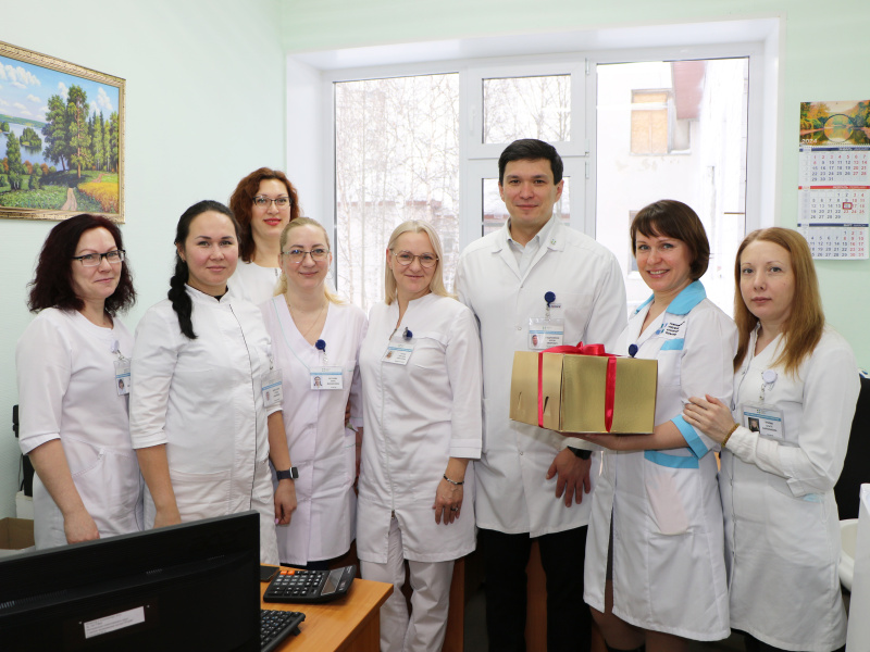 Отделу учёта и медицинской статистики окружной клиники 10 лет