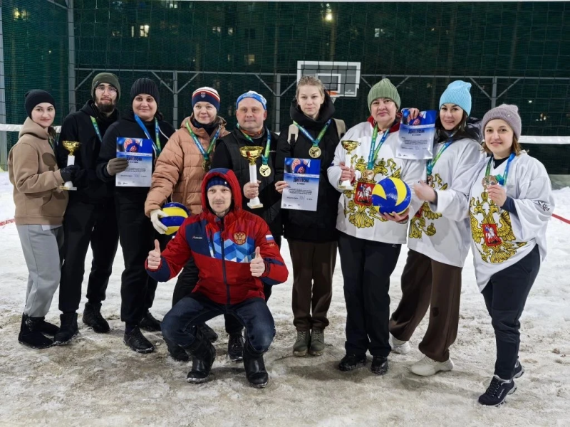 Спартакиада трудовых коллективов по волейболу на снегу прошла в городе Покачи