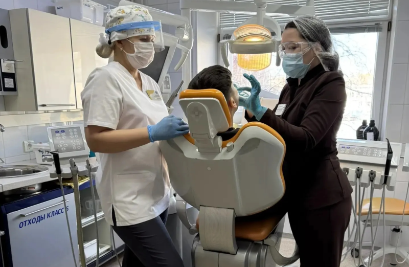 Как в сургутской стоматологической поликлинике №1 учат молодых врачей