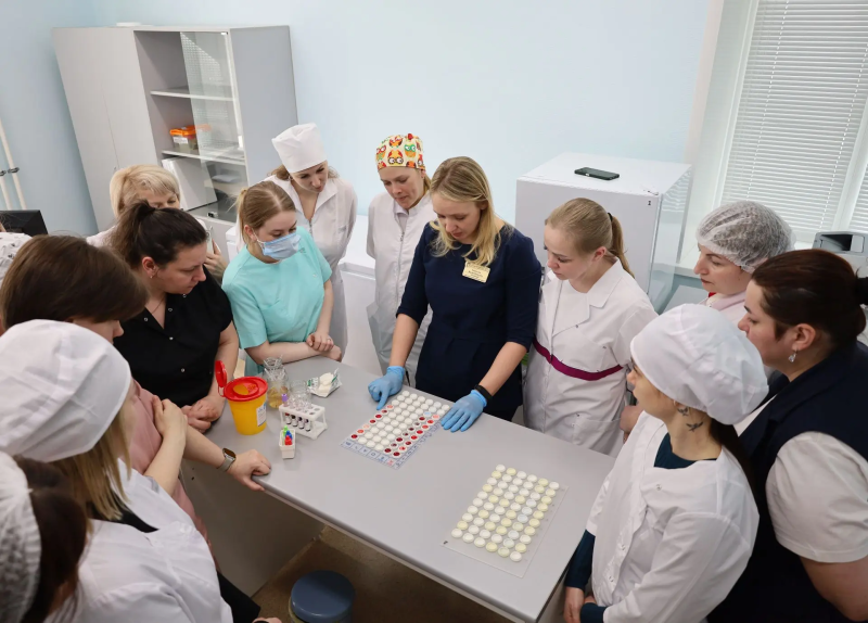 В отделении переливания крови прошло практическое занятие для студентов 2 курса политехнического колледжа