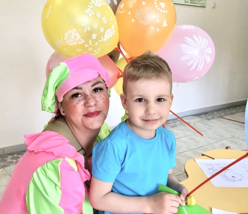 Врачи детской поликлиники Нижневартовска приглашают юных вартовчан отпраздновать День защиты детей