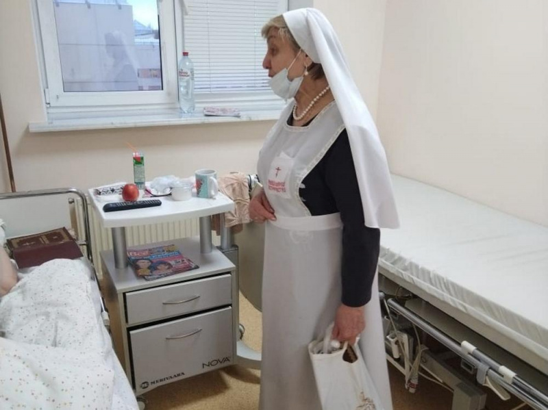 В окружной клинической больнице возобновлена работа сестер милосердия Ханты-Мансийска