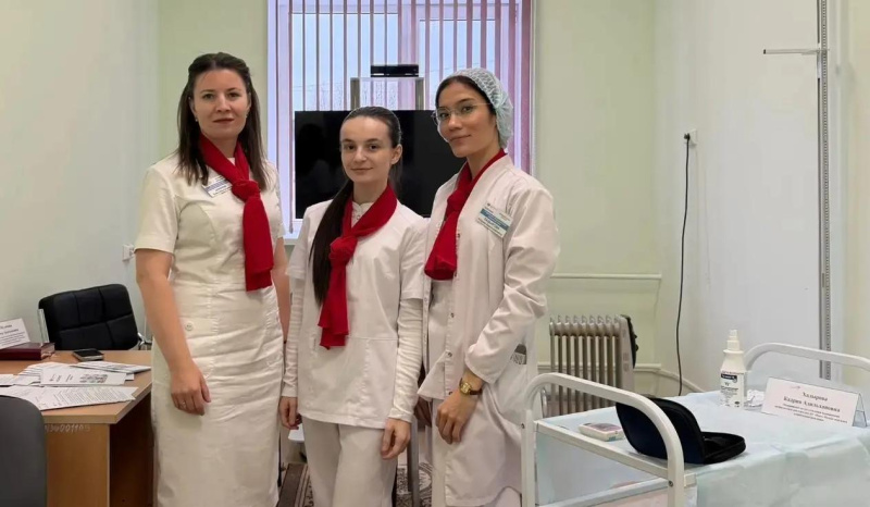 Акция «Красное платье. Сердце женщины»: забота о здоровье многодетных семей