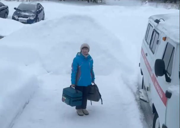 Мобильная бригада БУ «Угутская участковая больница» осуществила плановую вакцинацию взрослого населения в отдаленной труднодоступной территории