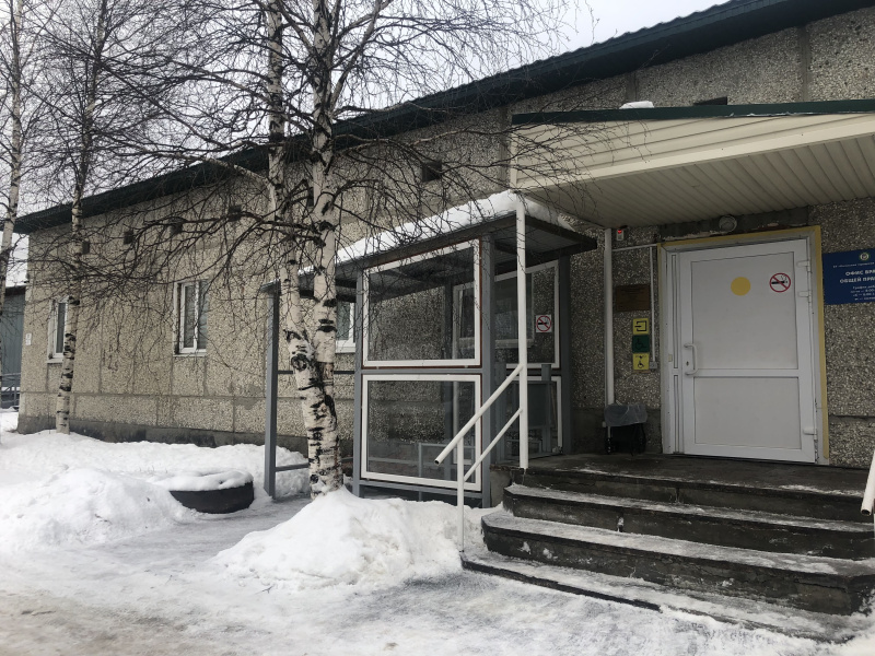 Общественники Нягани оценили готовность обновленного терапевтического отделения 