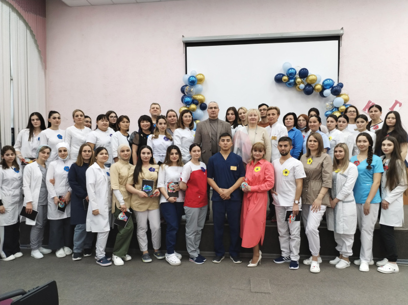 В городской больнице Когалыма» состоялось посвящение в профессию молодых специалистов