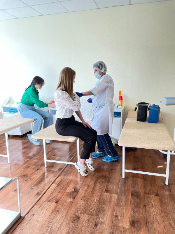 Прошли вакцинацию без отрыва от рабочего процесса