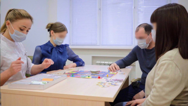 «Школа заботы» работает в больнице Нижневартовска для пациентов и их родственников 