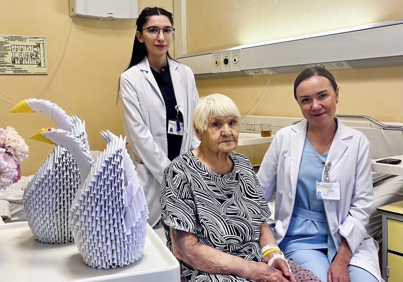 В кардиологическом диспансере успешно провели лечение 96-летней пациентки, пережившей войну 1941-1945гг. и авиакатастрофу
