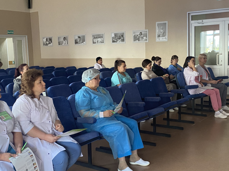 Процедурные сестры городской клинической поликлиники повышают квалификацию